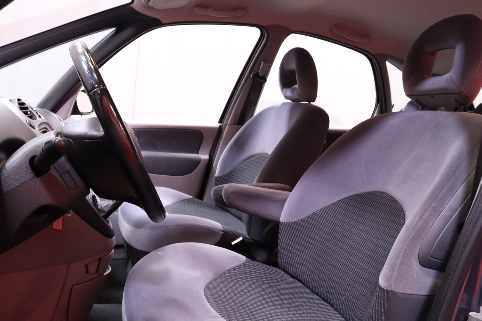 Citroen - Xsara Picasso - HDi 110 Vision Plus / MYYDÄÄN HUUTOKAUPAT.COM - Tila-auto