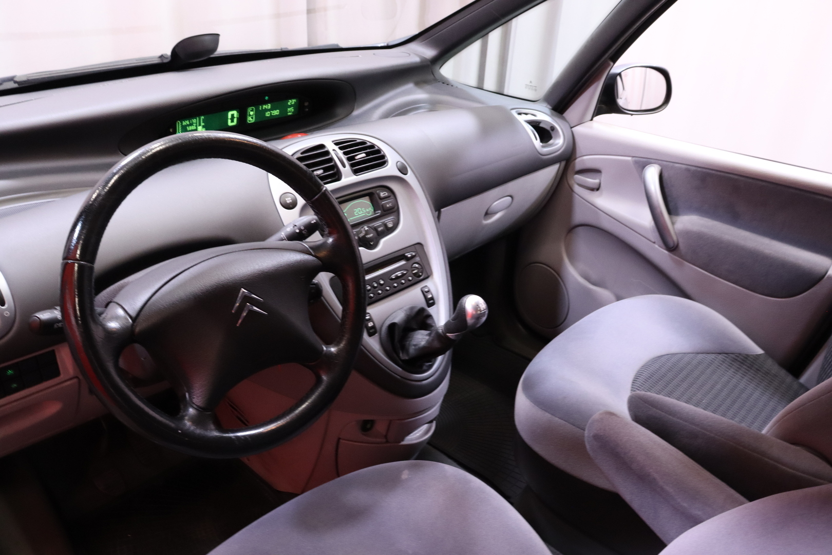 Citroen - Xsara Picasso - HDi 110 Vision Plus / MYYDÄÄN HUUTOKAUPAT.COM - Tila-auto