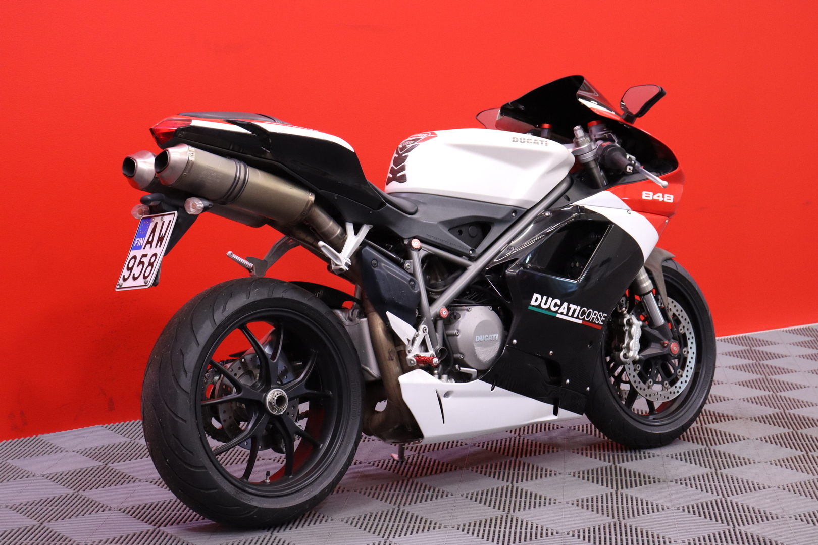 Ducati - 848 - // Suomi-Pyörä / Ohjausiskari / Nopea kotiintoimitus! // - Moottoripyörä