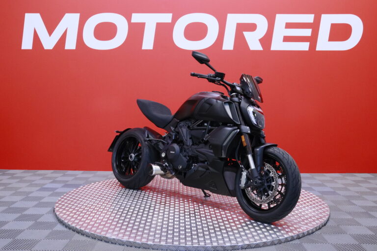 Ducati - DIAVEL - 1260 // Suomi-pyörä / Termignoni / Huoltokirja / 2x Avaimet // - Moottoripyörä