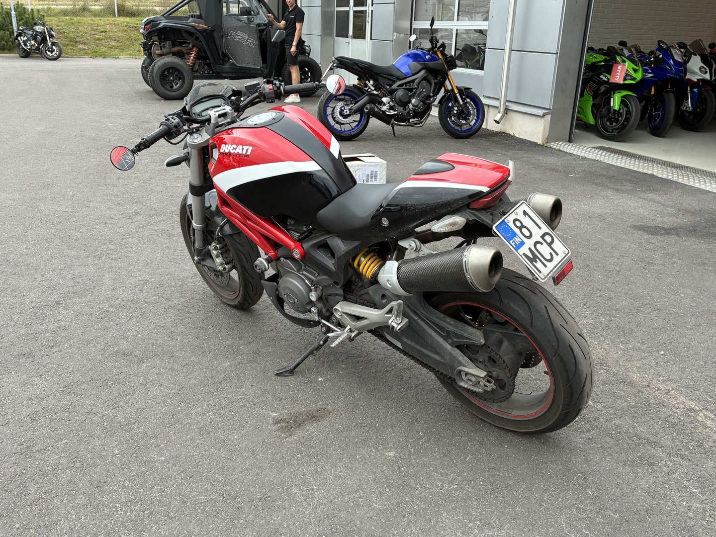Ducati - MONSTER - 696 ABS // Juuri saapunut! / Suomi-pyörä / Sliparit / Huoltokirja // - Moottoripyörä