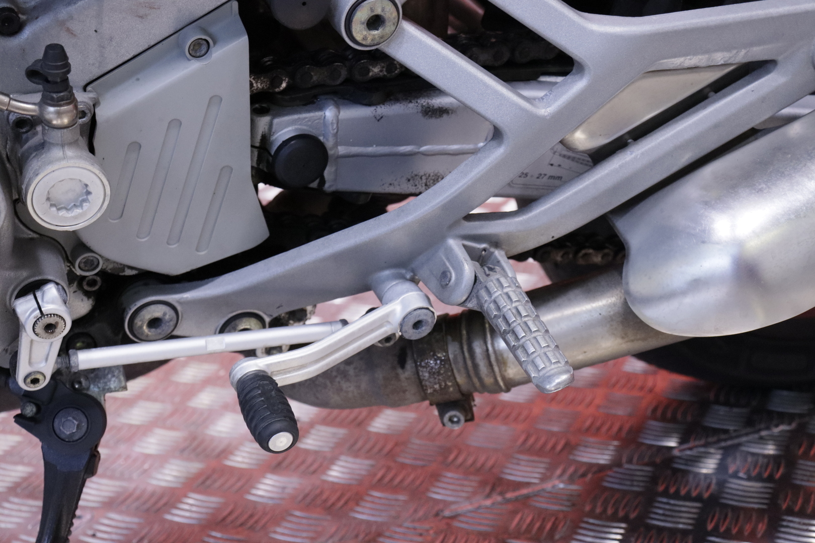 Ducati - MONSTER - 600 // Myydään osoitteessa Huutokaupat.com // - Moottoripyörä