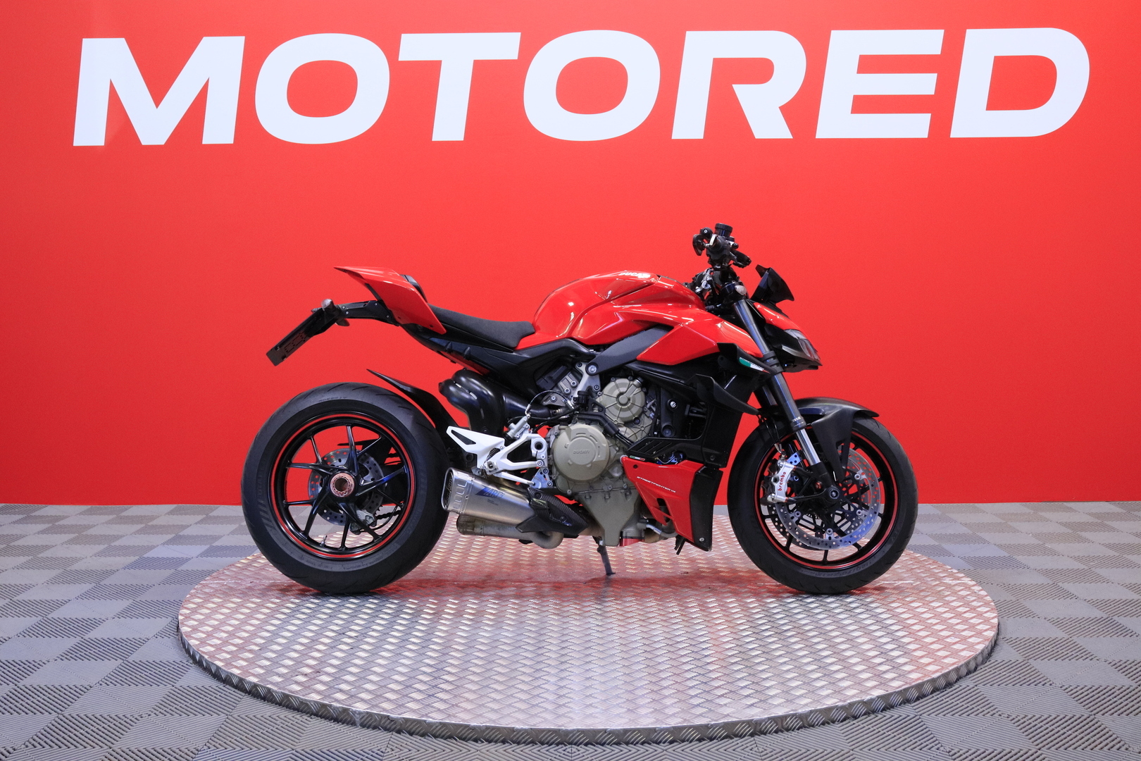 Ducati - STREETFIGHTER - V4 // Zard sliparit / Huoltokirja / Suomi-pyörä / Juuri huollettu! // - Moottoripyörä