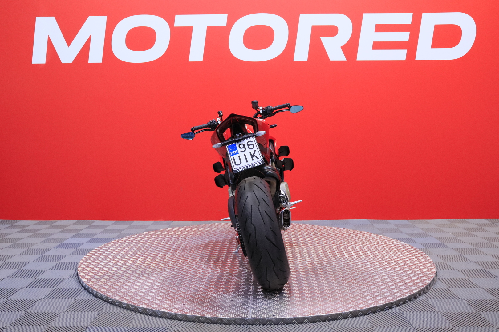Ducati - STREETFIGHTER - V4 // Zard sliparit / Huoltokirja / Suomi-pyörä / Juuri huollettu! // - Moottoripyörä