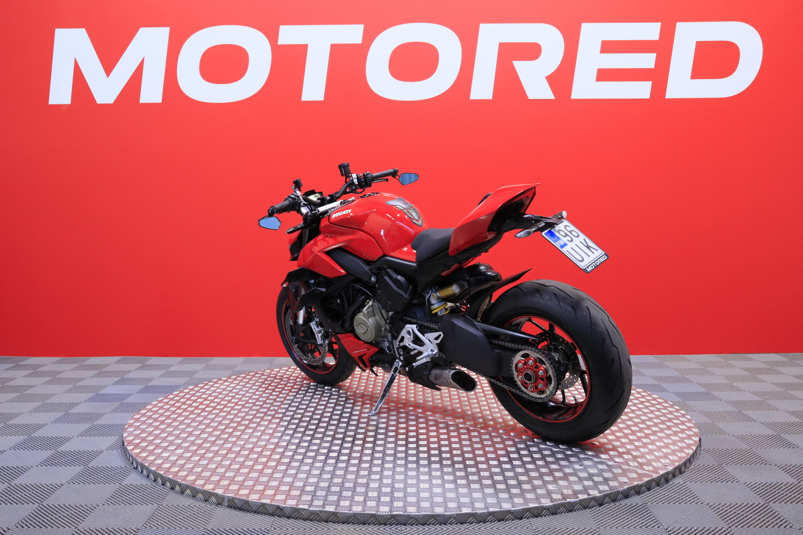 Ducati - STREETFIGHTER - V4 // Zard sliparit / Huoltokirja / Suomi-pyörä / Juuri huollettu! // - Moottoripyörä