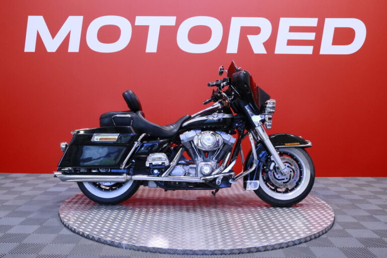 Harley-Davidson - TOURING - FLHT Electra Glide Standard // Suomi-pyörä / Huoltokirja / Sivulaukut // - Moottoripyörä