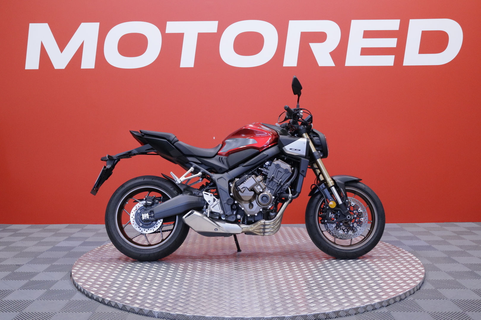 Honda - CB - 650 R // Juuri saapunut! / Suomi-pyörä / Huoltokirja / E-Clutch / Shifter // - Moottoripyörä