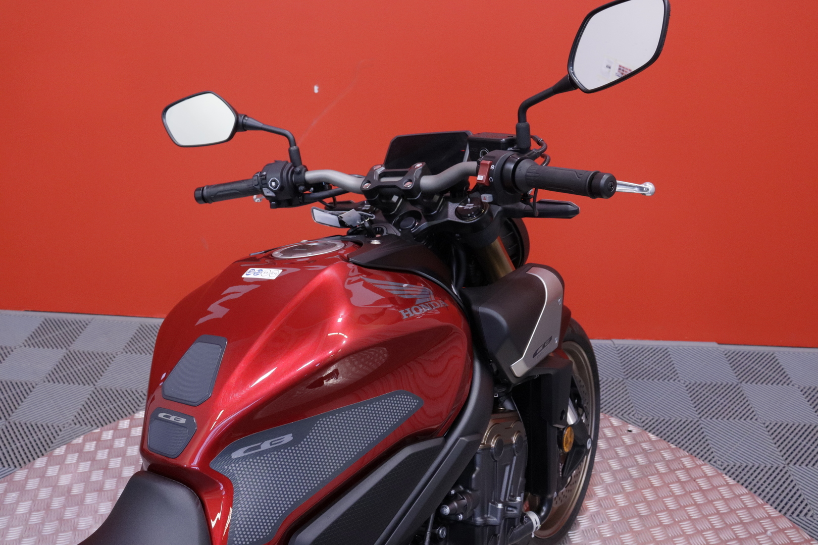 Honda - CB - 650 R // Juuri saapunut! / Suomi-pyörä / Huoltokirja / E-Clutch / Shifter // - Moottoripyörä