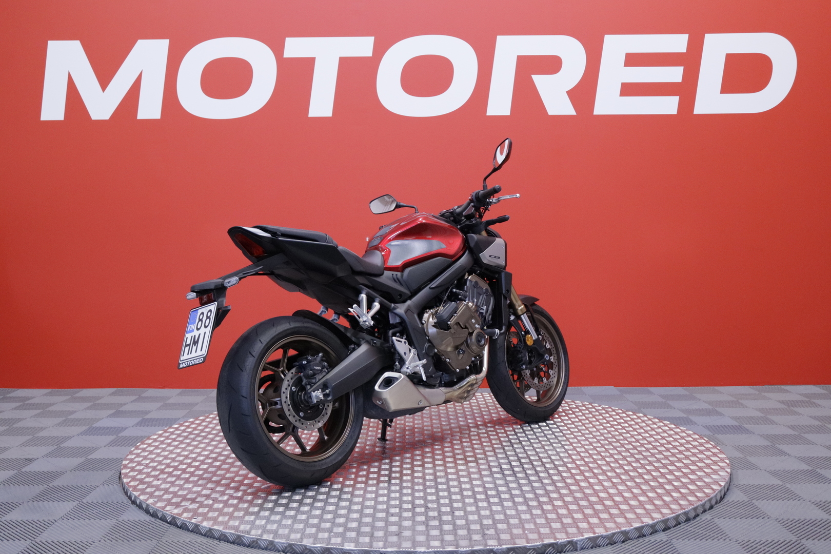 Honda - CB - 650 R // Juuri saapunut! / Suomi-pyörä / Huoltokirja / E-Clutch / Shifter // - Moottoripyörä
