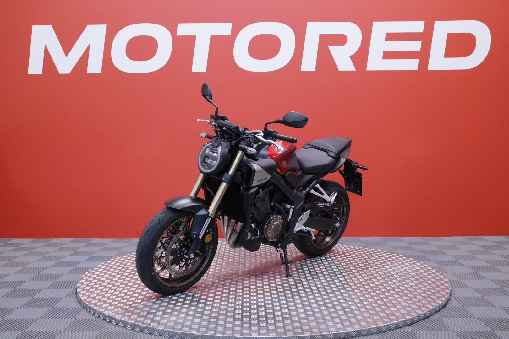 Honda - CB - 650 R // Juuri saapunut! / Suomi-pyörä / Huoltokirja / E-Clutch / Shifter // - Moottoripyörä