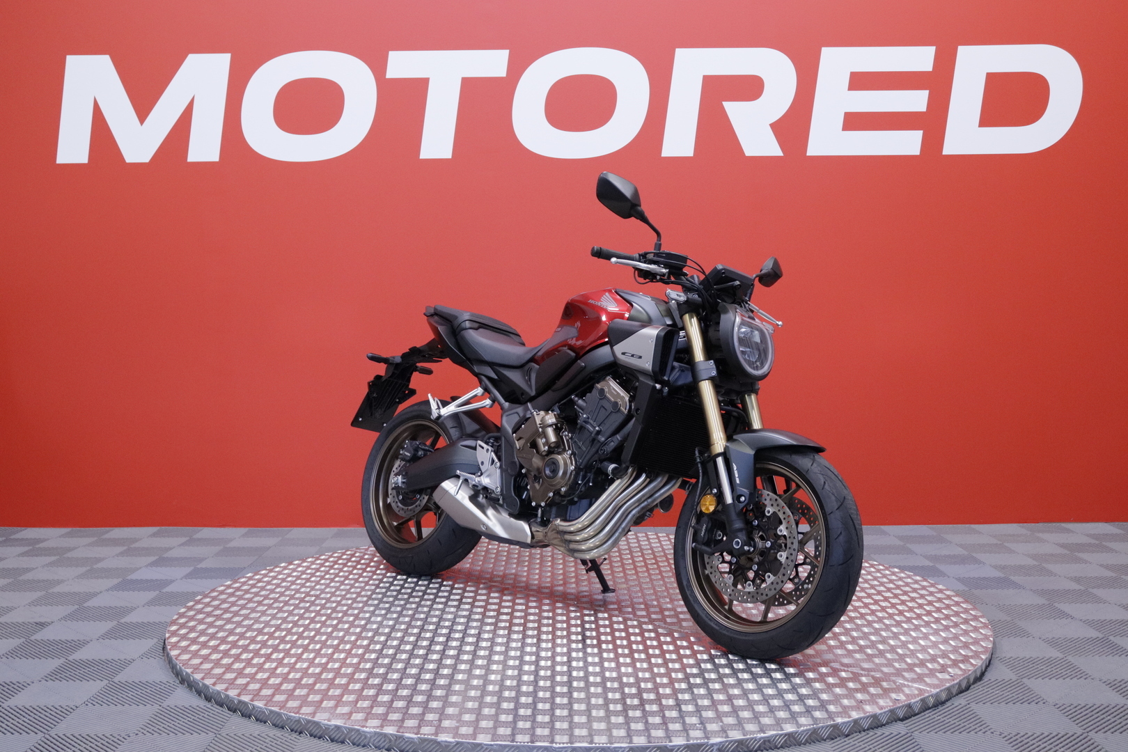 Honda - CB - 650 R // Juuri saapunut! / Suomi-pyörä / Huoltokirja / E-Clutch / Shifter // - Moottoripyörä