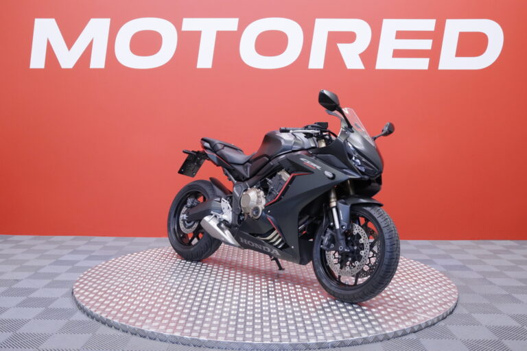 Honda - CBR - 650R // Suomi-pyörä / Vähän ajettu! / Uudet renkaat // - Moottoripyörä