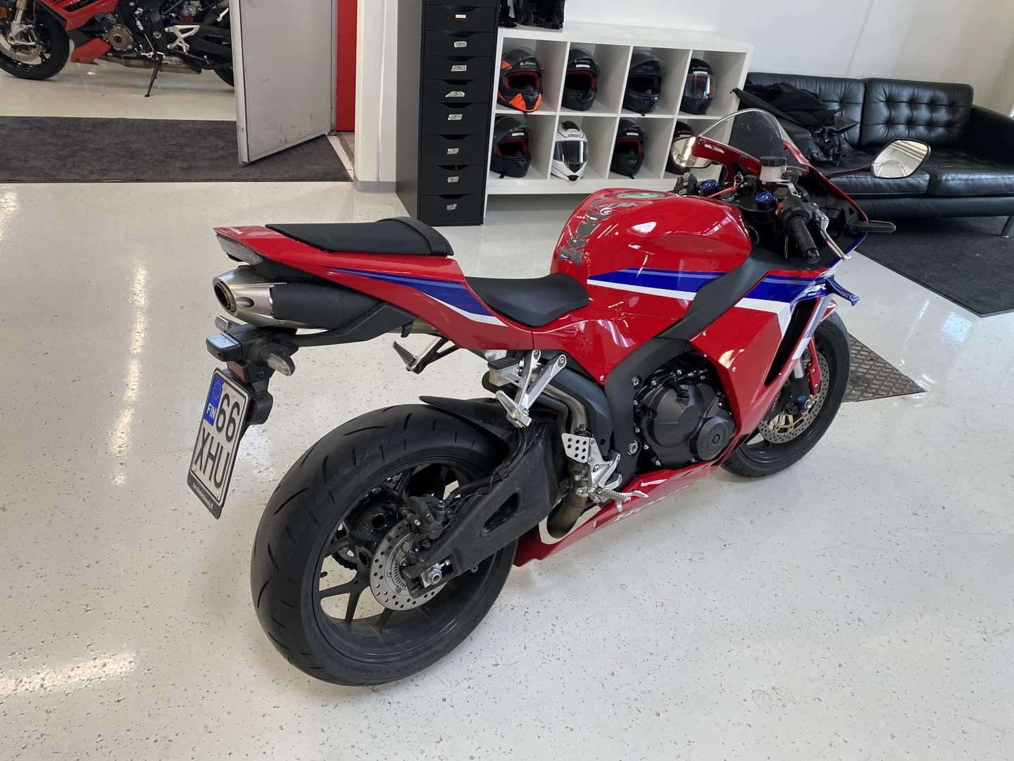 Honda - CBR - 600 RR // Juuri saapunut! / Suomi-pyörä / Shifter / DTC // - Moottoripyörä