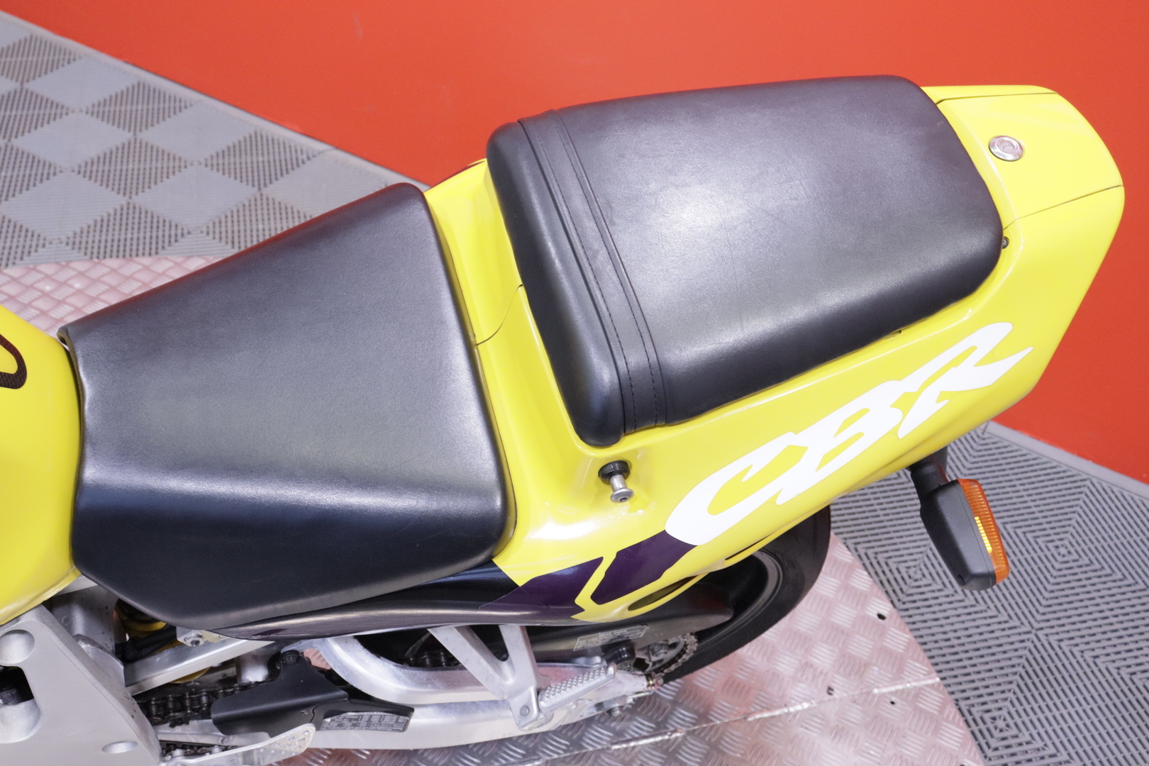 Honda - CBR - 900 RR Fireblade // Myydään osoitteessa huutokaupat.com // - Moottoripyörä