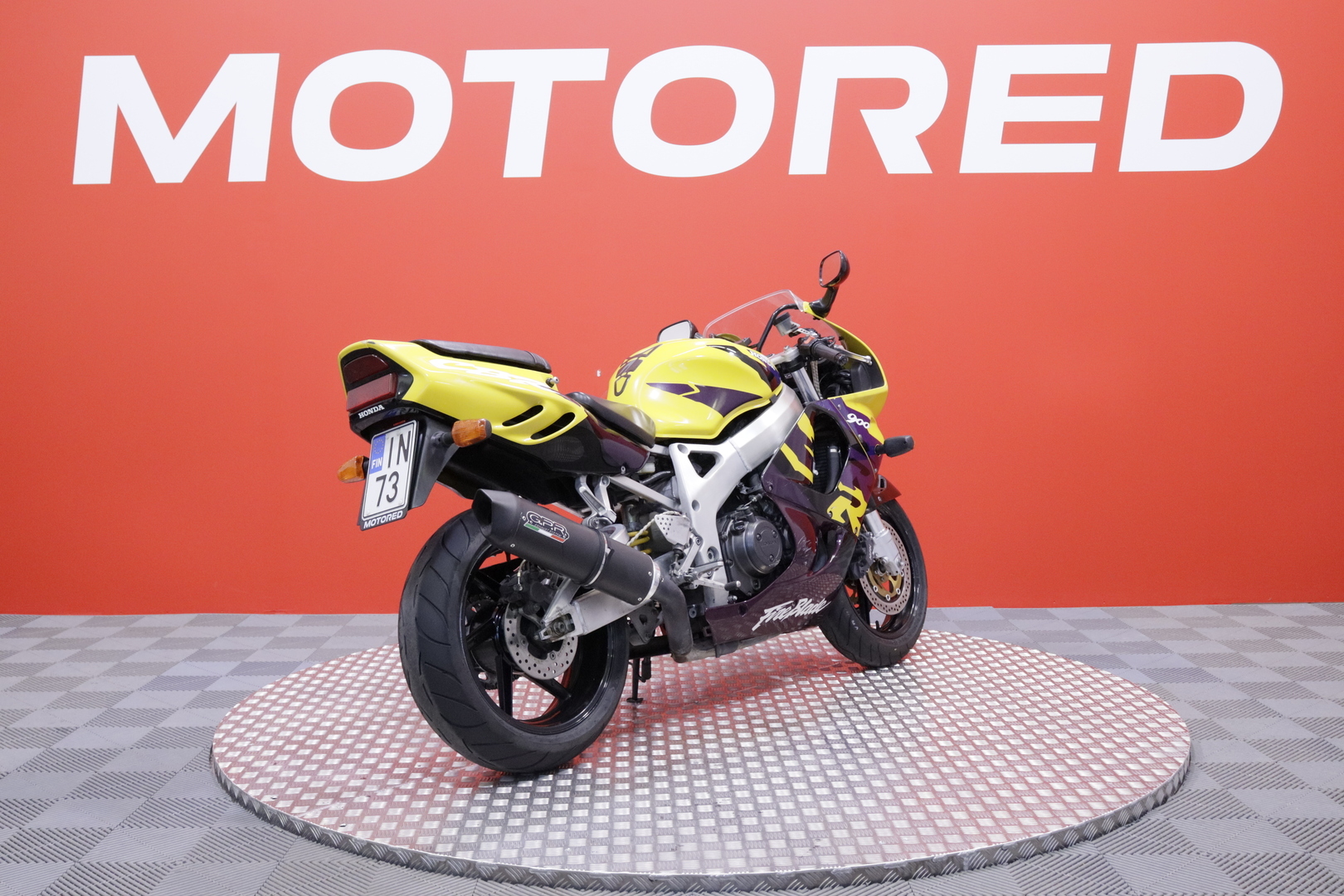 Honda - CBR - 900 RR Fireblade // Myydään osoitteessa huutokaupat.com // - Moottoripyörä