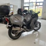 Honda - CBR - 1100 XX Super Blackbird // Juuri Saapunut! / 2.Omisteinen Suomi-Pyörä / Huoltokirja / 3x laukut / Putkisto // - Moottoripyörä