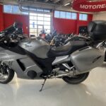 Honda - CBR - 1100 XX Super Blackbird // Juuri Saapunut! / 2.Omisteinen Suomi-Pyörä / Huoltokirja / 3x laukut / Putkisto // - Moottoripyörä