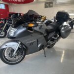 Honda - CBR - 1100 XX Super Blackbird // Juuri Saapunut! / 2.Omisteinen Suomi-Pyörä / Huoltokirja / 3x laukut / Putkisto // - Moottoripyörä