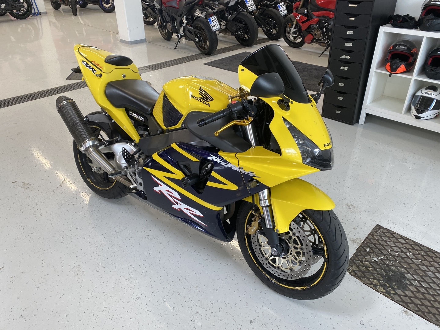 Honda - CBR - 900 RR // Juuri saapunut! // - Moottoripyörä