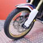 Honda - CRF - 1000L Africa Twin // Akrapovic / Suomi-pyörä / Sivulaukut // - Moottoripyörä