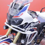 Honda - CRF - 1000L Africa Twin // Akrapovic / Suomi-pyörä / Sivulaukut // - Moottoripyörä