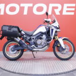 Honda - CRF - 1000L Africa Twin // Akrapovic / Suomi-pyörä / Sivulaukut // - Moottoripyörä