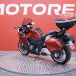 Honda - VFR - 1200 F // Suomi-pyörä / Akrapovic / Huoltokirja // - Moottoripyörä