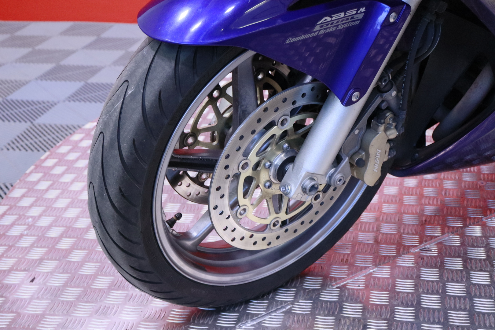 Honda - VFR - 800 VTEC // Suomi-pyörä / DCBS / 3x laukut // - Moottoripyörä