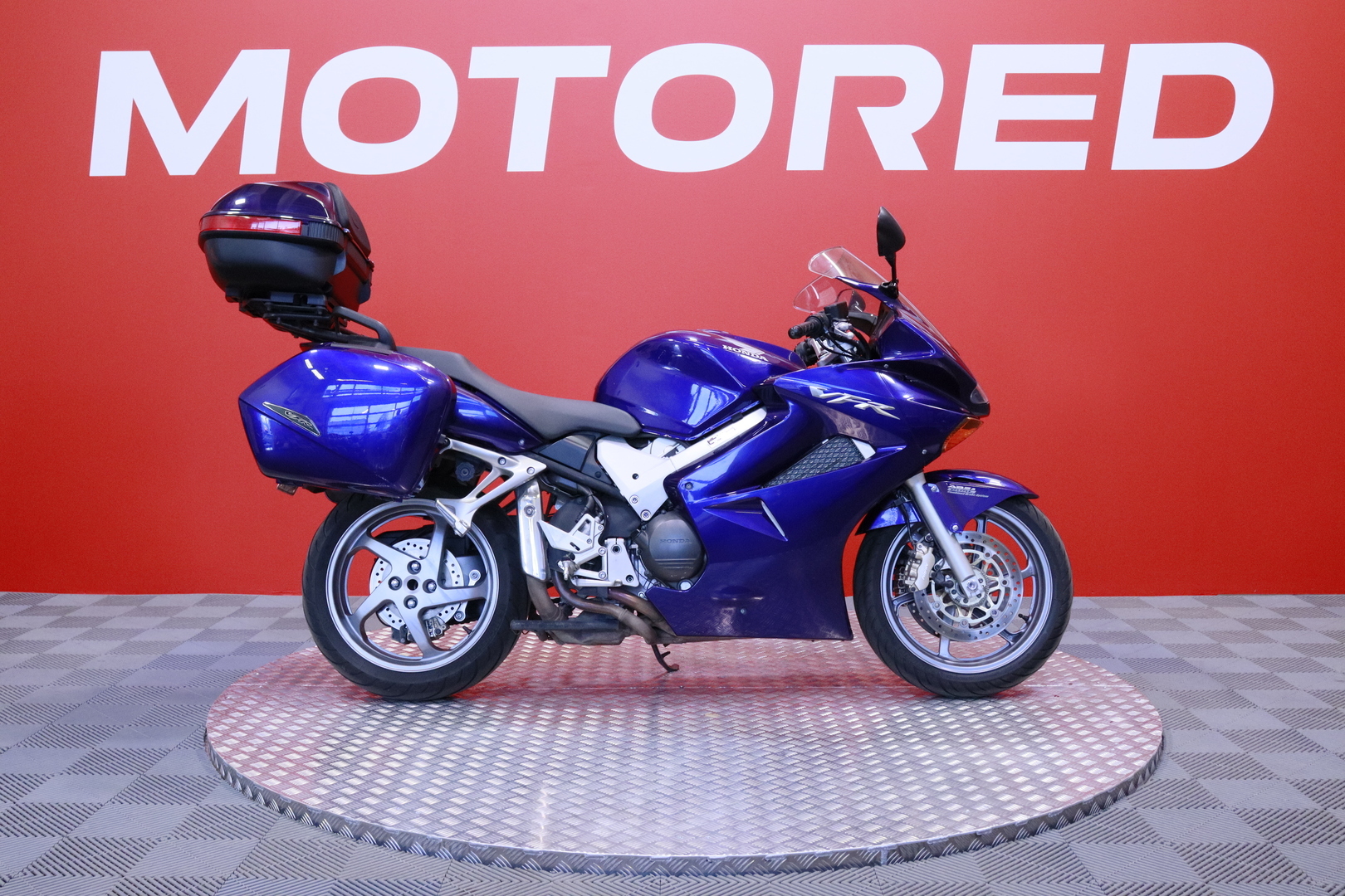 Honda - VFR - 800 VTEC // Suomi-pyörä / DCBS / 3x laukut // - Moottoripyörä