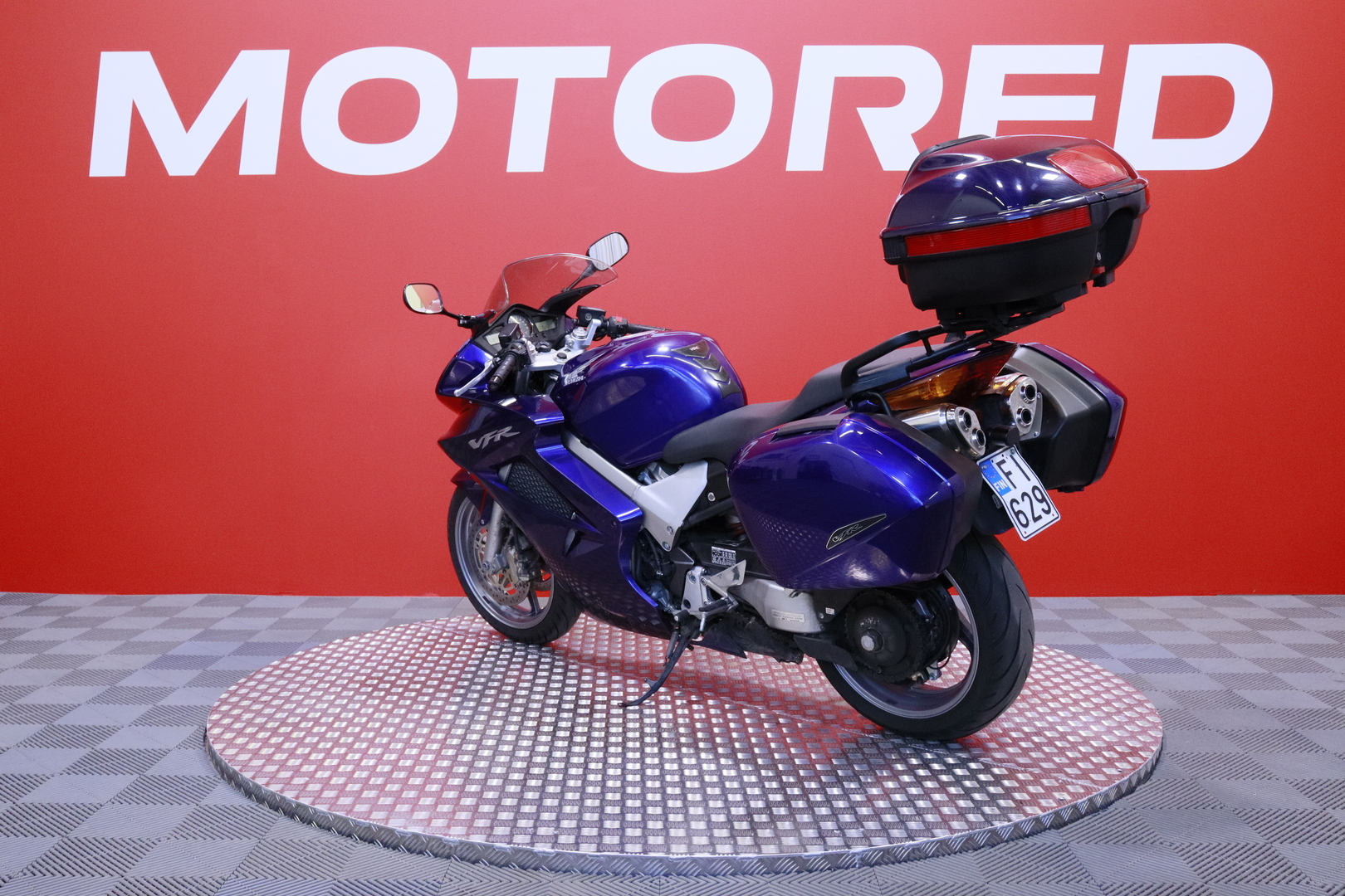 Honda - VFR - 800 VTEC // Suomi-pyörä / DCBS / 3x laukut // - Moottoripyörä