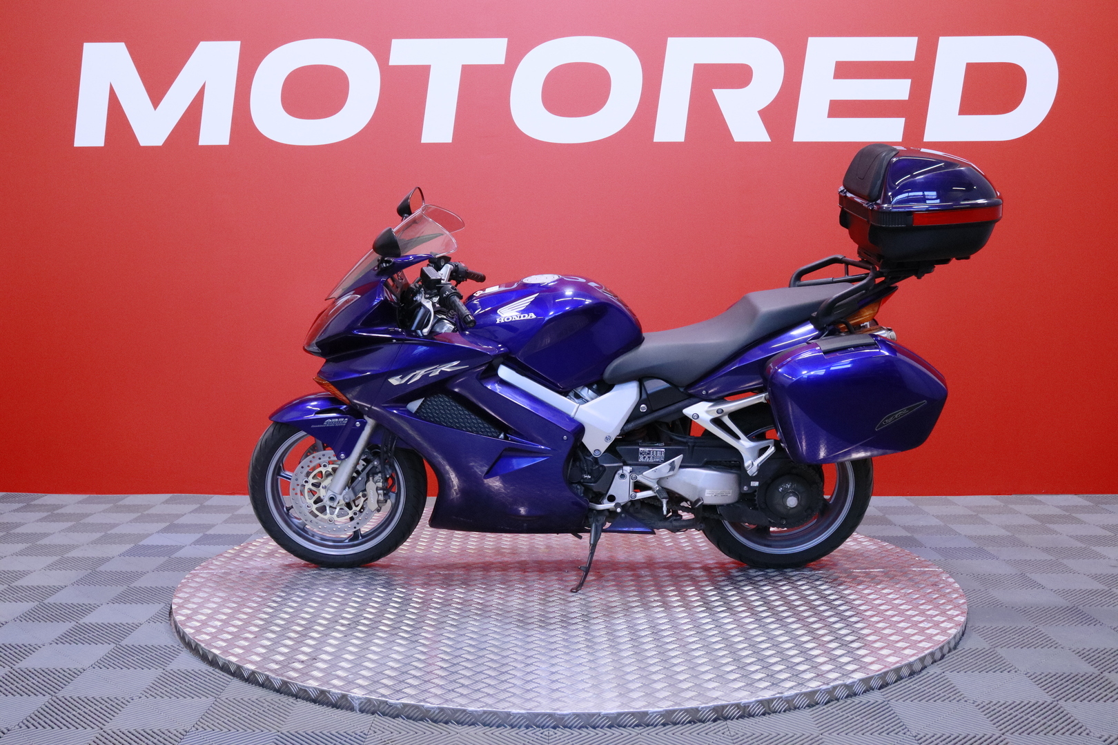 Honda - VFR - 800 VTEC // Suomi-pyörä / DCBS / 3x laukut // - Moottoripyörä