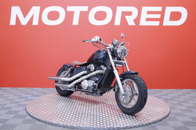 Honda - VT - 1100 Shadow // Myydään Huutokaupat.com // - Moottoripyörä