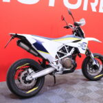 Husqvarna - 701 - Supermoto // Wings / ABS / LED vilkut / kahvasuojat // - Moottoripyörä