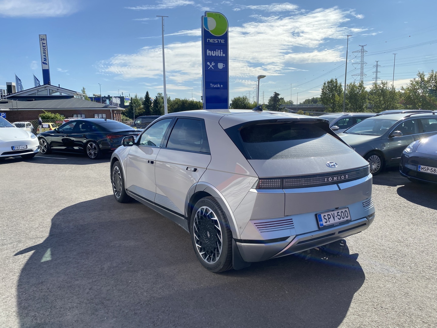 Hyundai - IONIQ 5 - 73 kWh 305 hv AWD Ultimate - Viistoperä