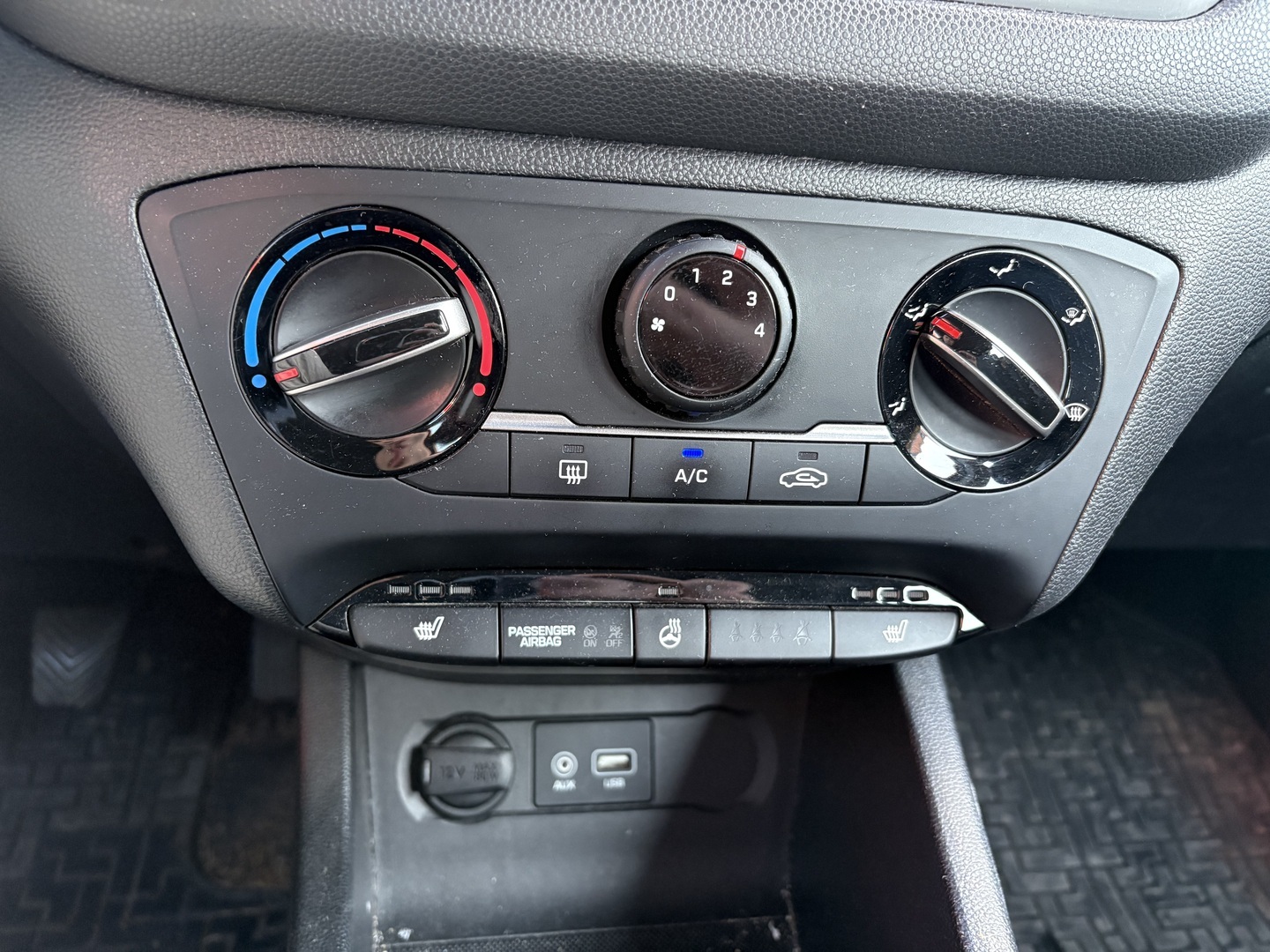 Hyundai - i20 5d - 1,2 5MT ISG 84 hv Comfort Limited - Viistoperä