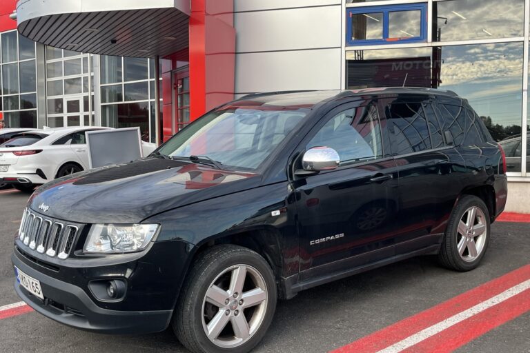 Jeep - Compass - 4x4 2,4 CVT Limited - Maastoauto