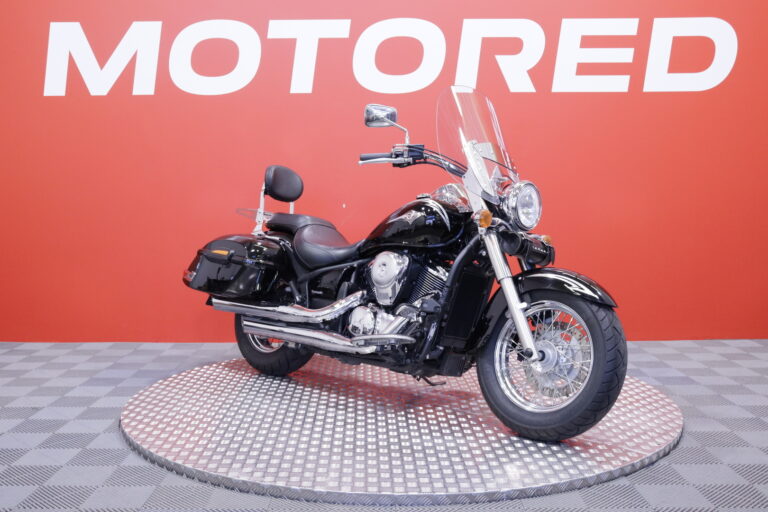 KAWASAKI - VN - 900 Classic // Suomi-pyörä / Huoltokirja / sivulaukut // - Moottoripyörä