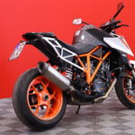 KTM - 1290 - Super Duke R // Suomi-pyörä / Perf. Pack / shifter+ / Akrapovic / Huoltokirja // - Moottoripyörä