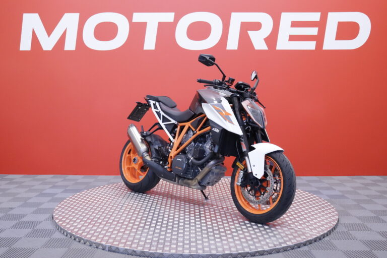 KTM - 1290 - Super Duke R // Suomi-pyörä / Perf. Pack / shifter+ / Akrapovic / Huoltokirja // - Moottoripyörä