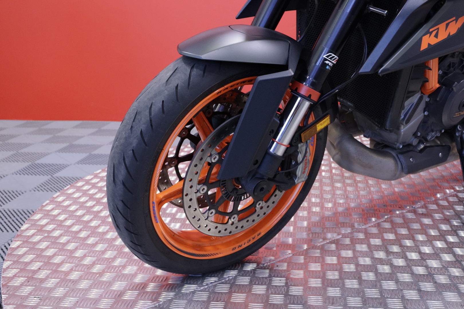 KTM - 1290 - Super Duke R // Juuri saapunut! / Trackpack / Vakkari / Leovince // - Moottoripyörä