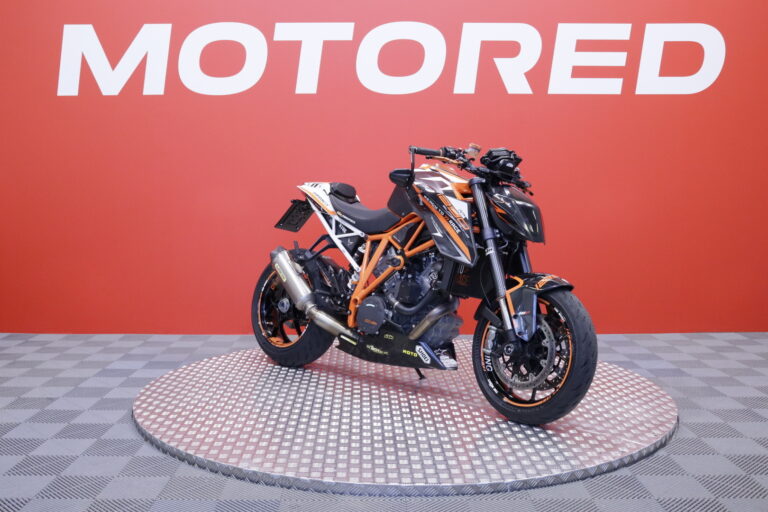 KTM - 1290 - Super Duke R // Huoltokirja / Arrow / Ajomodet / TC // - Moottoripyörä