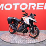 KTM - 1290 - Super Duke GT // MTC / Shifter+ / Sivulaukut / Vakkari / Keyless / Bluetooth / Penkinlämmittimet // - Moottoripyörä