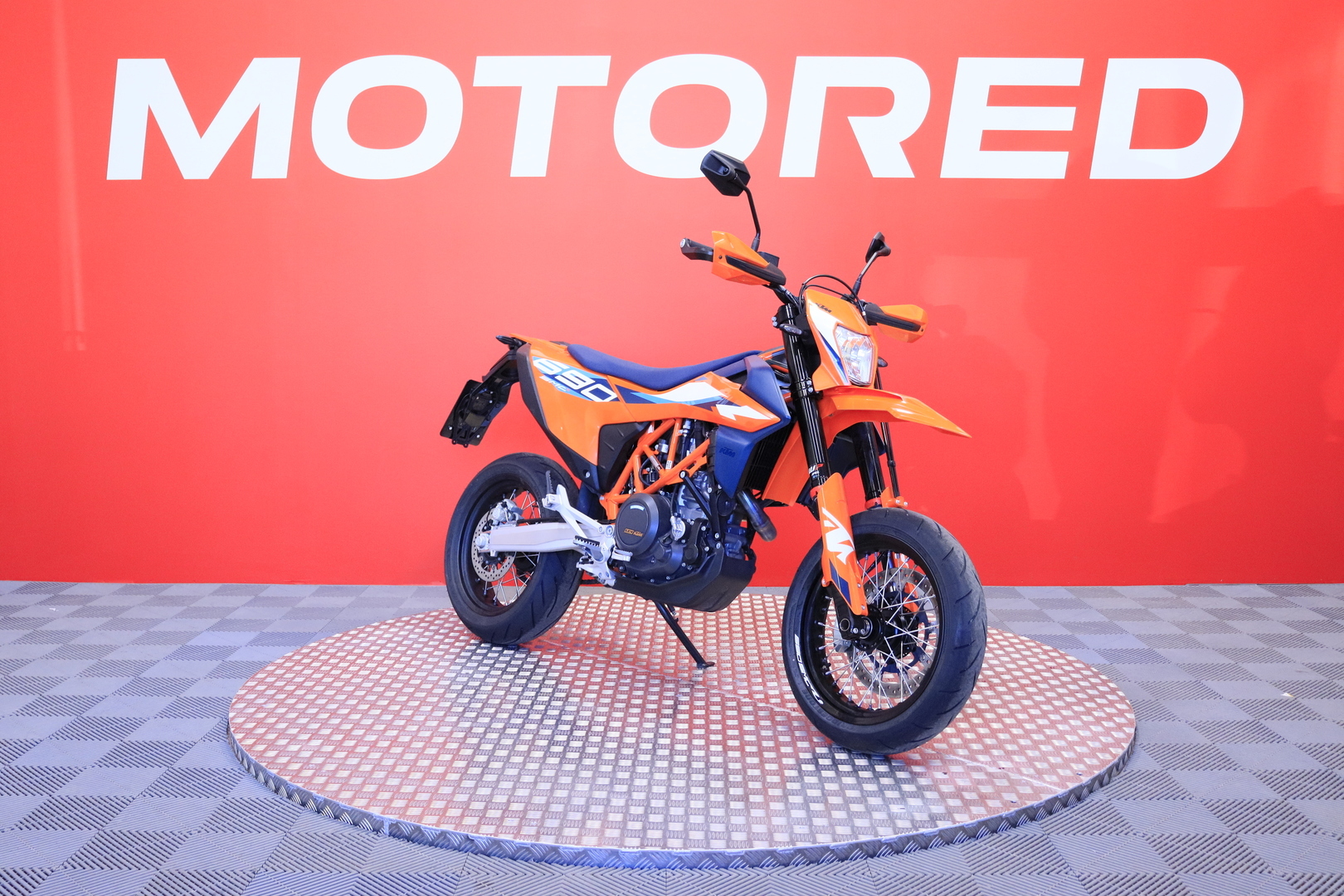 KTM - 690 - SMC-R // Remus / Shifter / TC / ABS / Map selector / Suomi-pyörä // - Moottoripyörä
