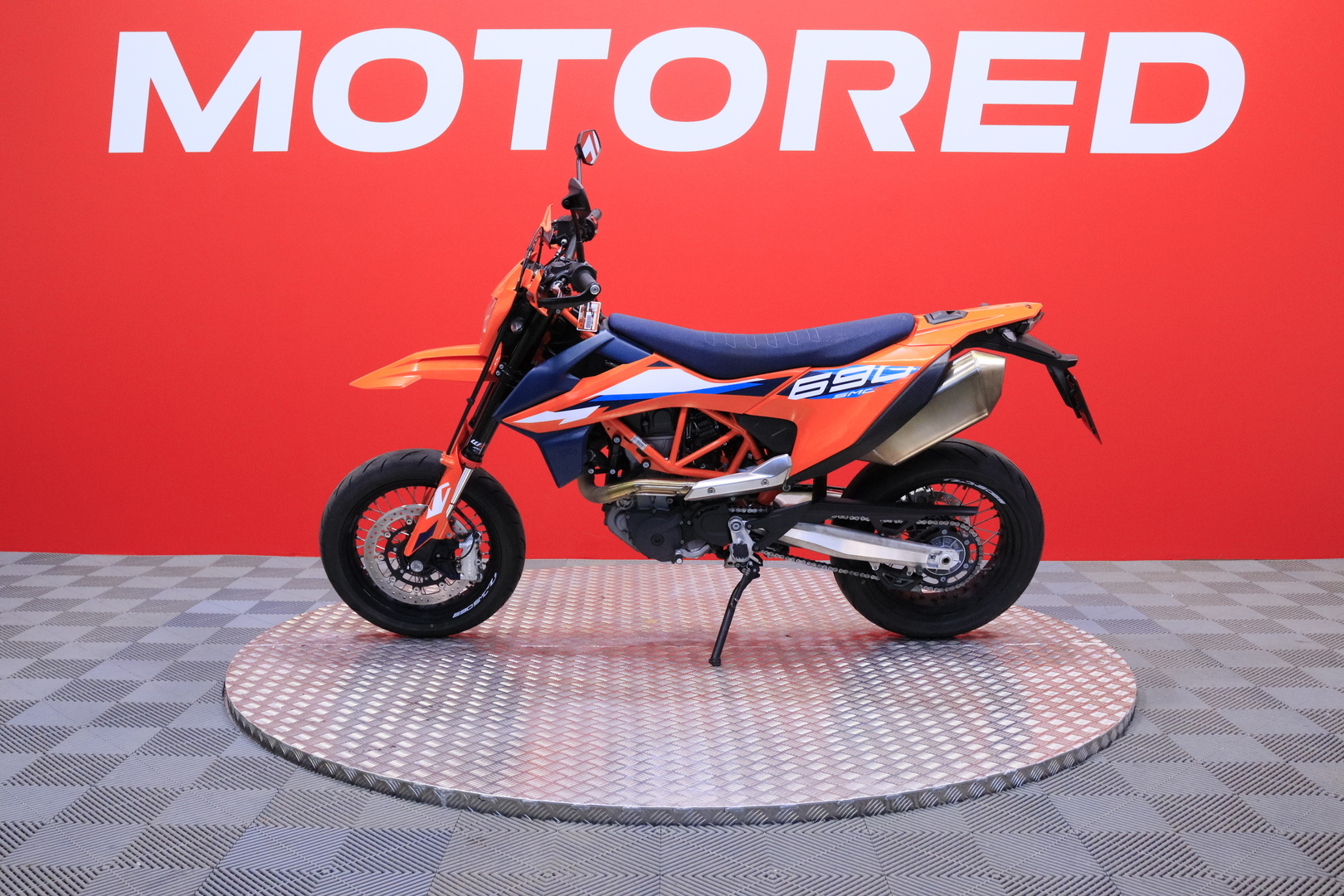KTM - 690 - SMC-R // Suomi-pyörä / TC / ABS / Map selector // - Moottoripyörä
