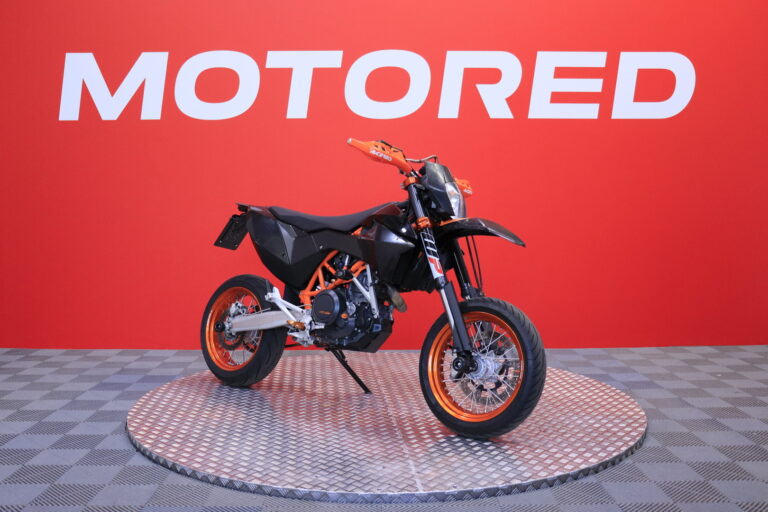 KTM - 690 - SMC-R // Akrapovic / Powerparts / Huoltokirja // - Moottoripyörä