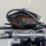 KTM - 690 - SMC // Juuri Saapunut! / Huoltokirja /Wings / Tarrasarja / 2x vanteet / 3x renkaat // - Moottoripyörä