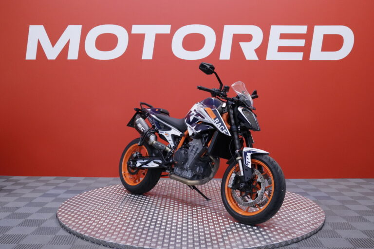 KTM - 890 - Duke R // Suomi-pyörä / SC-Project / Huoltokirja / Ducktail / Kaatumatapit // - Moottoripyörä