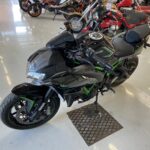Kawasaki - Z - H2 // Huoltokirja / Shifter / Vakkari / Ajomodet / Tangonpääpeilit // - Moottoripyörä