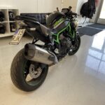 Kawasaki - Z - H2 // Huoltokirja / Shifter / Vakkari / Ajomodet / Tangonpääpeilit // - Moottoripyörä