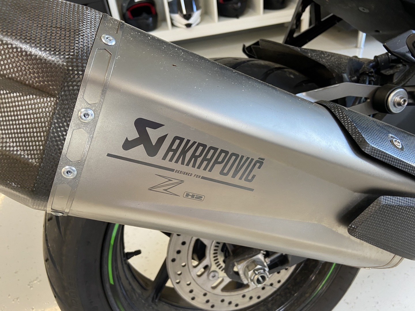 Kawasaki - Z - H2 // Huoltokirja / Shifter / Vakkari / Ajomodet / Tangonpääpeilit // - Moottoripyörä